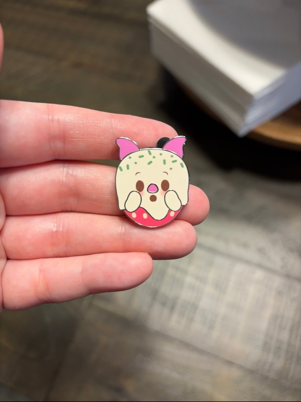2024 Disney Munchlings Pin Series 4 Piglet White Chocolate Strawberry 207E